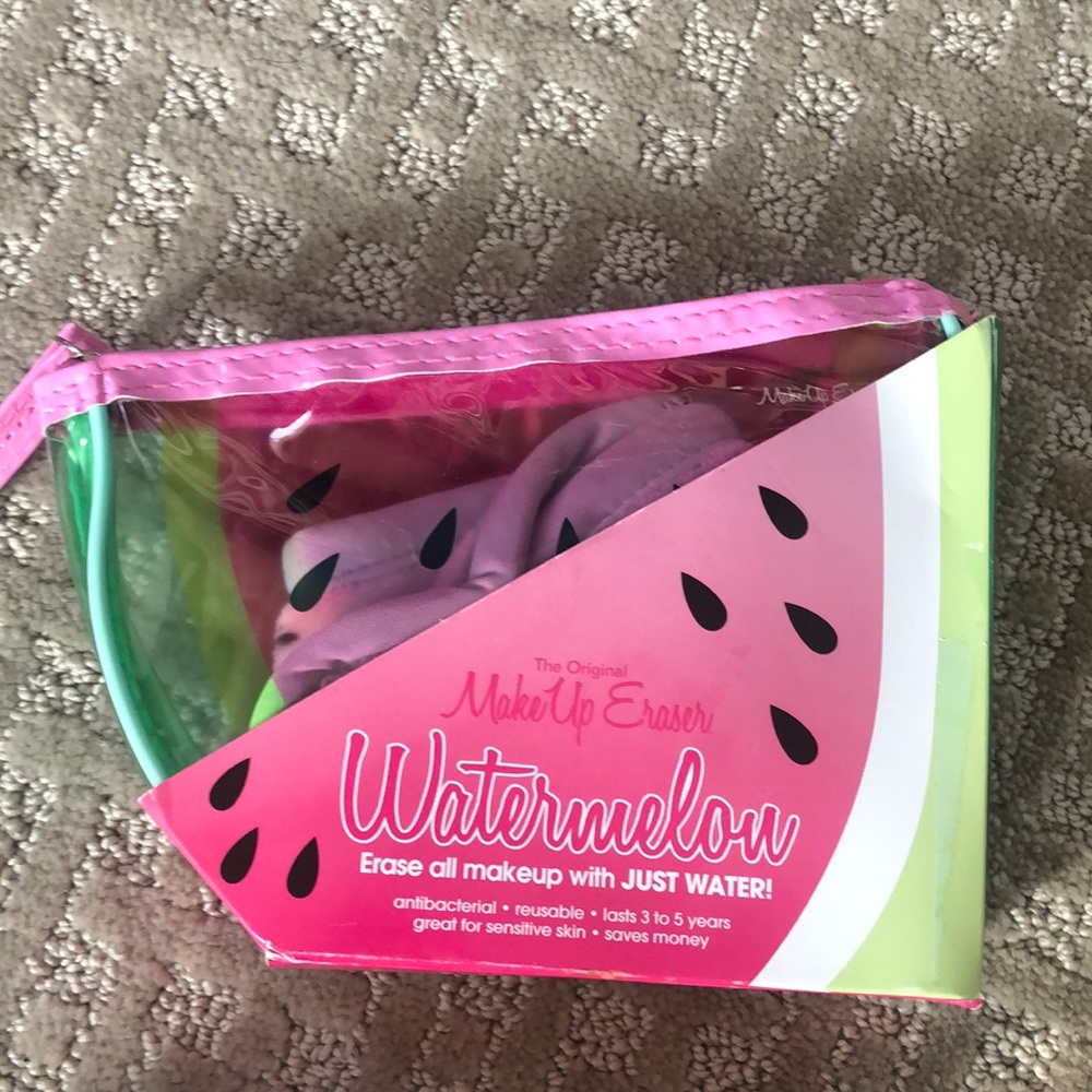 The Original Makeup Eraser watermelon with pouch